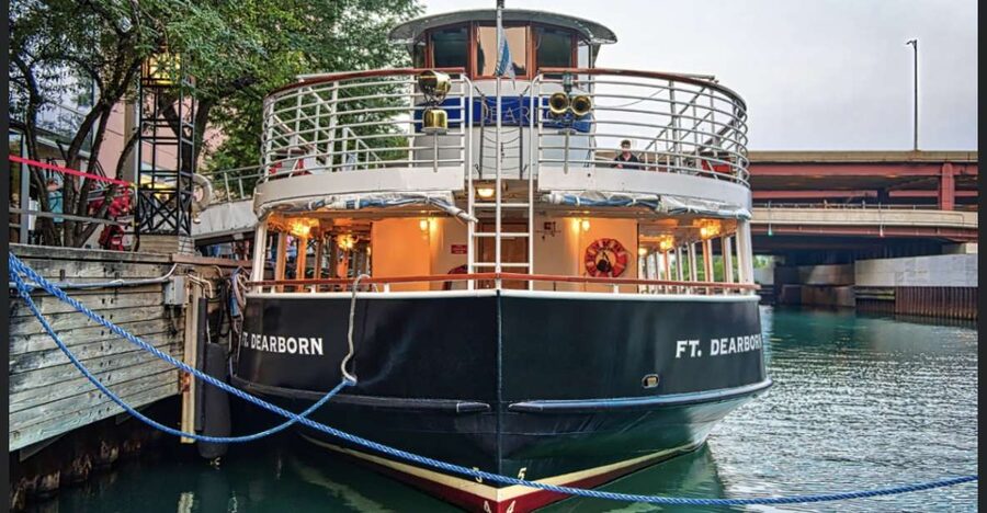 Chicago River: 1.5-Hour Guided Architecture Riverboat Tour - Boarding a classic 200-passenger riverboat