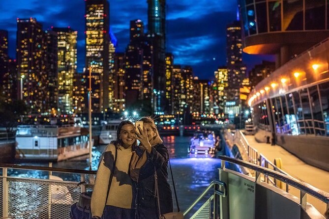 Chicago River 45-Minute Architecture Tour from Magnificent Mile - Finding the boat at 400 N Michigan Avenue