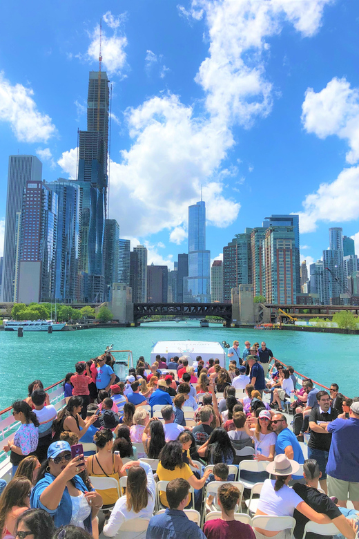 Chicago River: 90-Min Architecture Boat Tour - Why the Chicago River is the right place to see the city