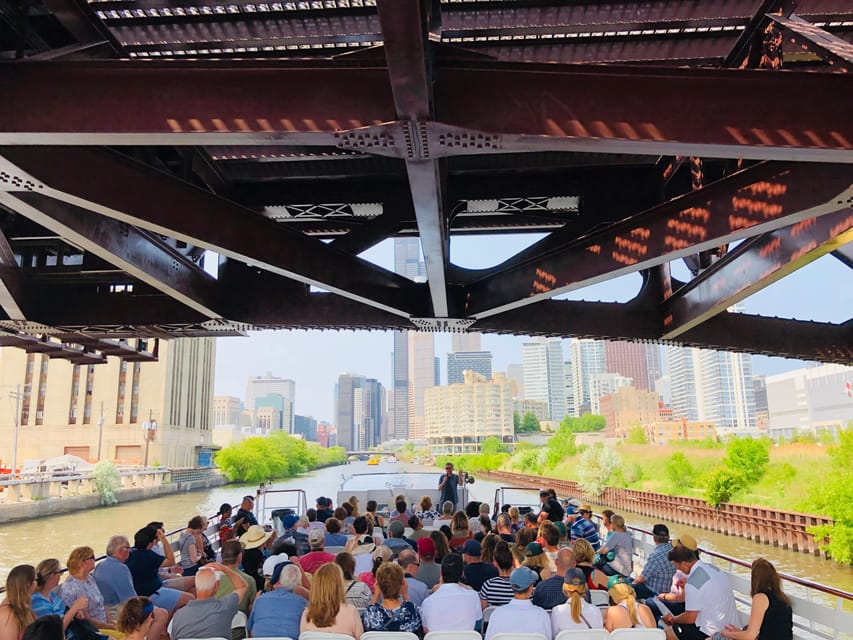 Chicago River: 90-Min Architecture Boat Tour - Choosing the best departure time
