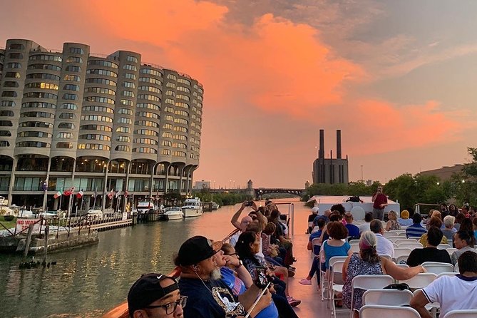 Chicago River 90-Minute Architecture Boat Tour - The Wrigley Building and Michigan Avenue views