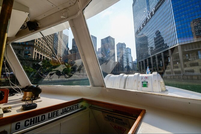 Chicago River Architecture Tour Aboard a Historic Yacht - Chicago Riverwalk from the water