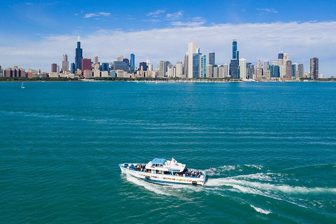 Chicago Sightseeing River and Lake Cruise - Navy Pier and the lakefront landmarks