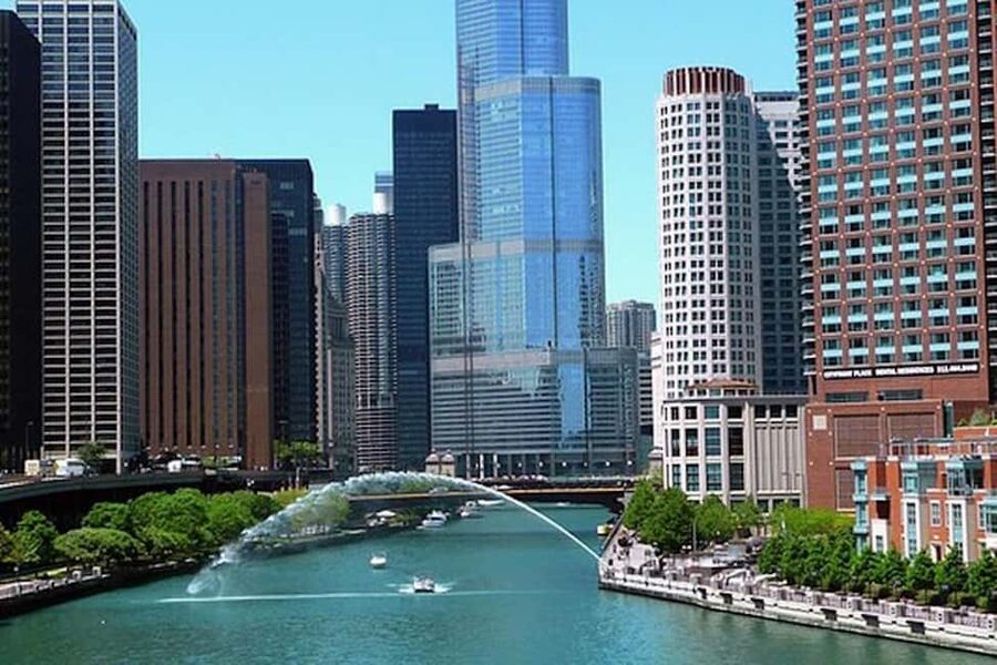 Chicago: Tiki Bar Cruise on Chicago River or Lake Michigan - Key points to know before you go