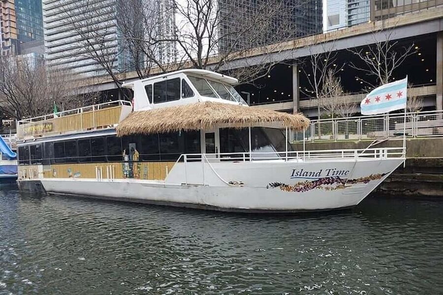 Chicago: Tiki Bar Cruise on Chicago River or Lake Michigan - The tiki setting and onboard atmosphere