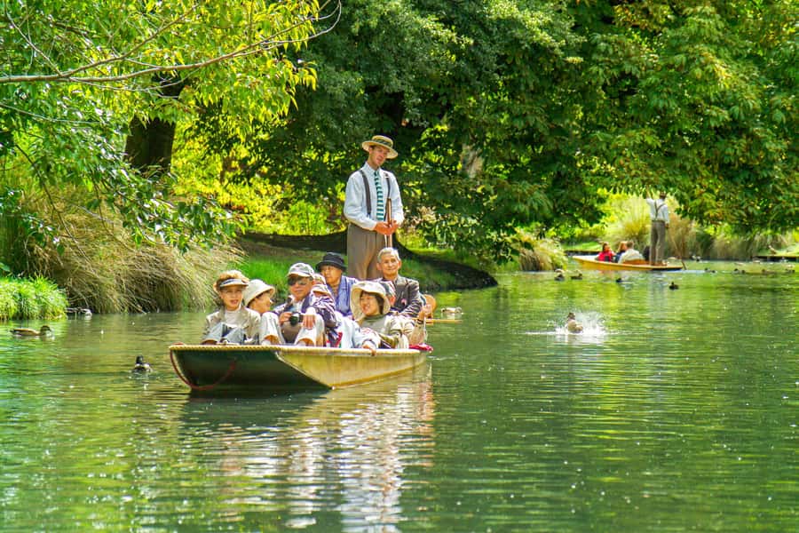Christchurch: Gondola Ticket and Punt Ride on the Avon River - Why the two attractions work together