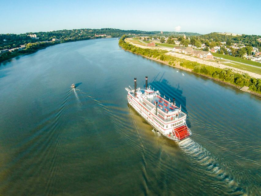 Cincinnati: Riverboat Cruise with Lunch and Entertainment - Music, narration, and the character of the cruise