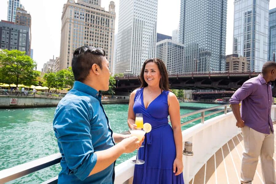 City Cruises Chicago: Brunch, Lunch, or Dinner River Cruise - Goose Island, Union Station, and the modern river corridor