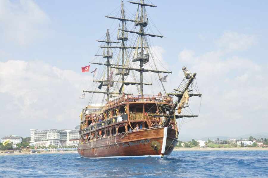 City of Side: Manavgat River Boat Lunch Cruise & Bazaar Tour - Should you book the Manavgat River and Bazaar Tour?