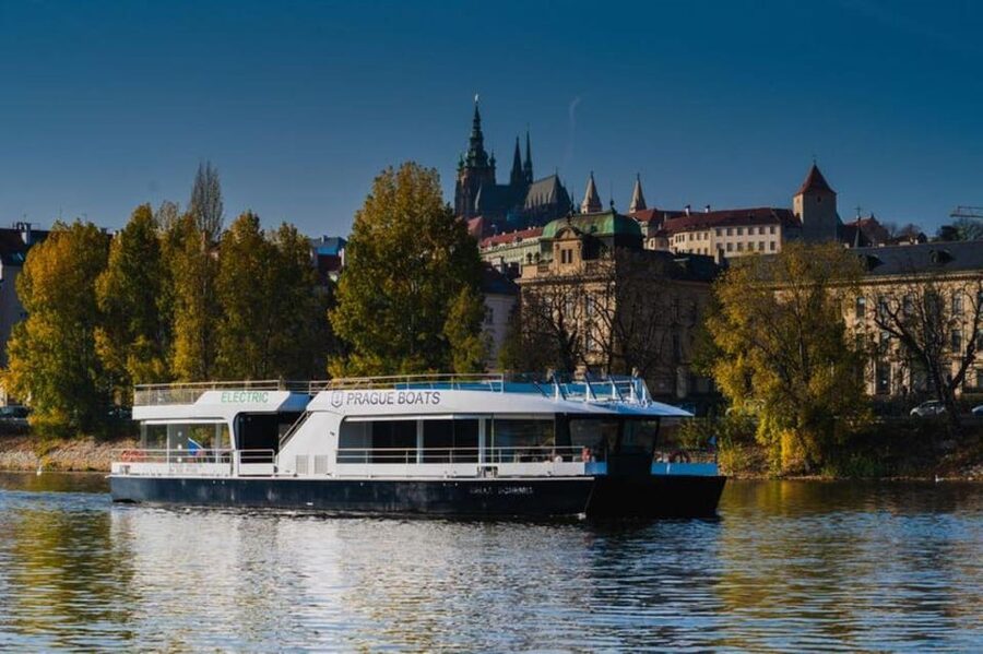 City Sightseeing Prague HOHO Bus, Castle Tour + River Cruise - Starting at Republic Square or the Main Train Station