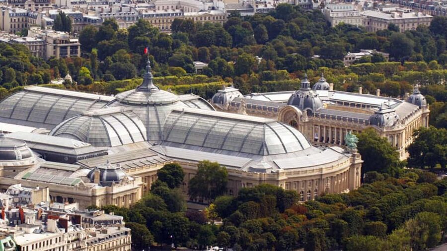 Classical and Monumental Paris Tour along the Seine River - Starting beside the Obelisk at Place de la Concorde