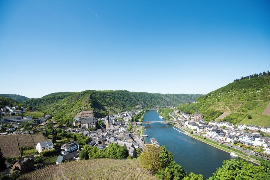 Cochem: KD Panoramic Evening Cruise on the Moselle River - Reichsburg Castle From the Water
