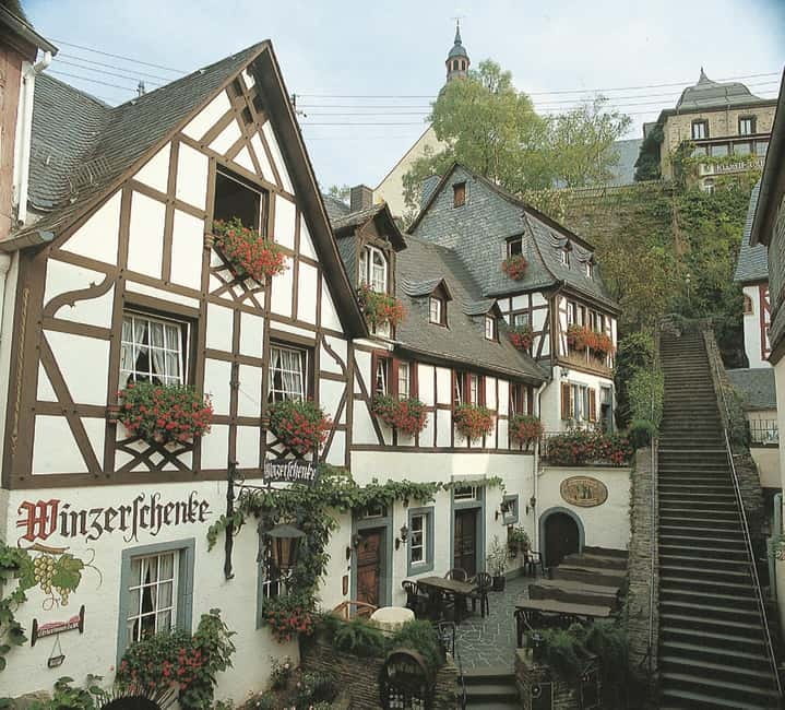 Cochem, Moselle: Boat – Beilstein, meal, wine and liqueur tasting - A relaxed day on the Moselle, with one important catch