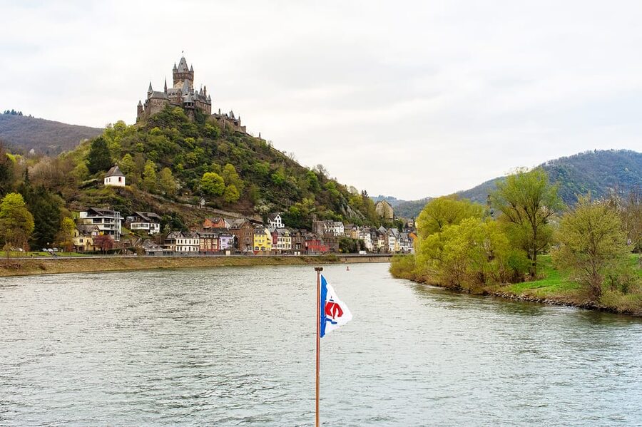 Cochem: Panoramic Cruise on the Moselle River - Vineyards, timbered houses, and Moselle villages