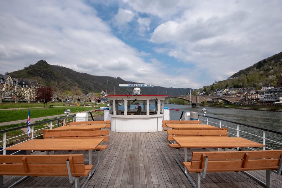 Cochem: Panoramic Cruise on the Moselle River - Picking the right seat onboard