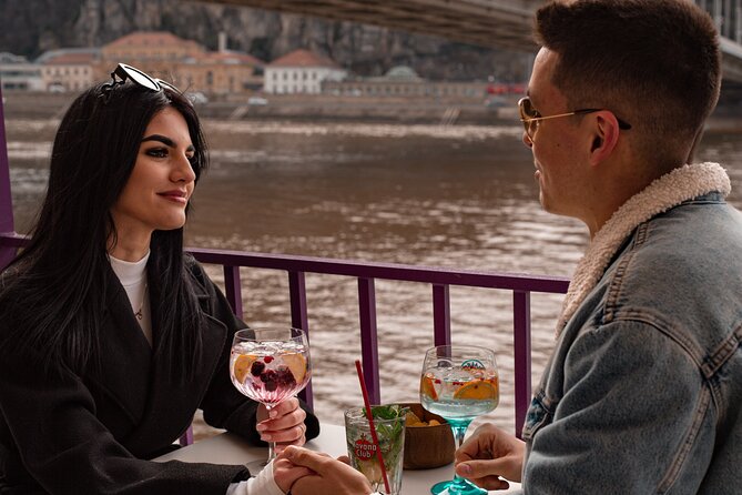 Cocktail Cruise and City Views on the Danube in Budapest - The Chain Bridge and Margaret Bridge