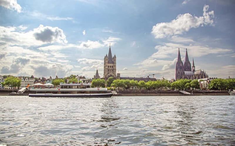 Cologne: 1-hour Rhine Cruise in Cologne - Finding Pier 10 near the Musical Dome