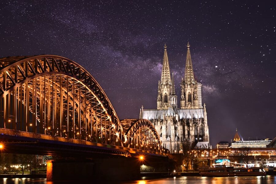 Cologne: Rhine River Winter Cruise with Festive Music - Key points to know before booking