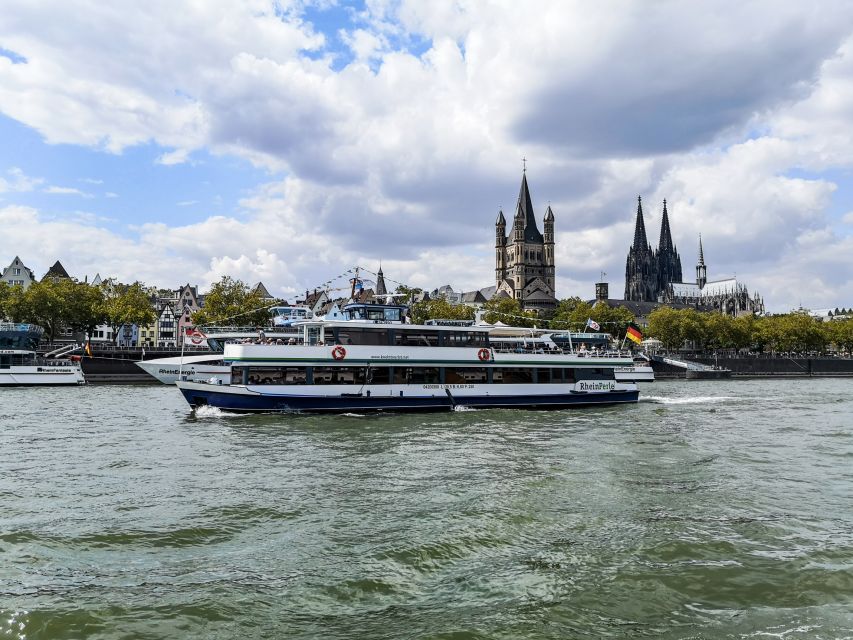 Cologne: Top Sights Rhine River Cruise - Skyline Tour - Rheinauhafen and the L-shaped crane houses