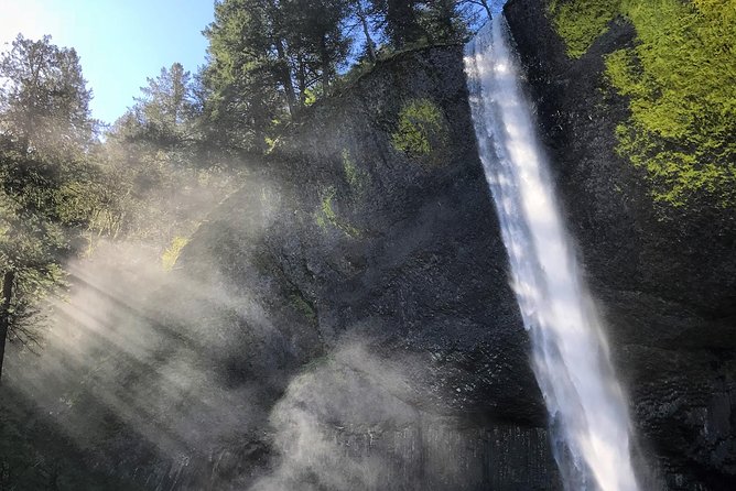 Columbia River Gorge Waterfalls Tour from Portland, OR - What the guides add to the drive
