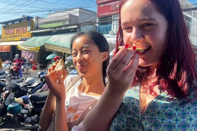 Cooking class & Vibrant Market by Scooter/Tuktuk (Half-Day) - Lunch in the kitchen
