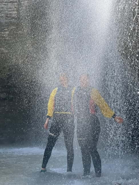 Çorovoda: Osumi Canyon Rafting/River Tubing Tour - Practical timing and what to pack