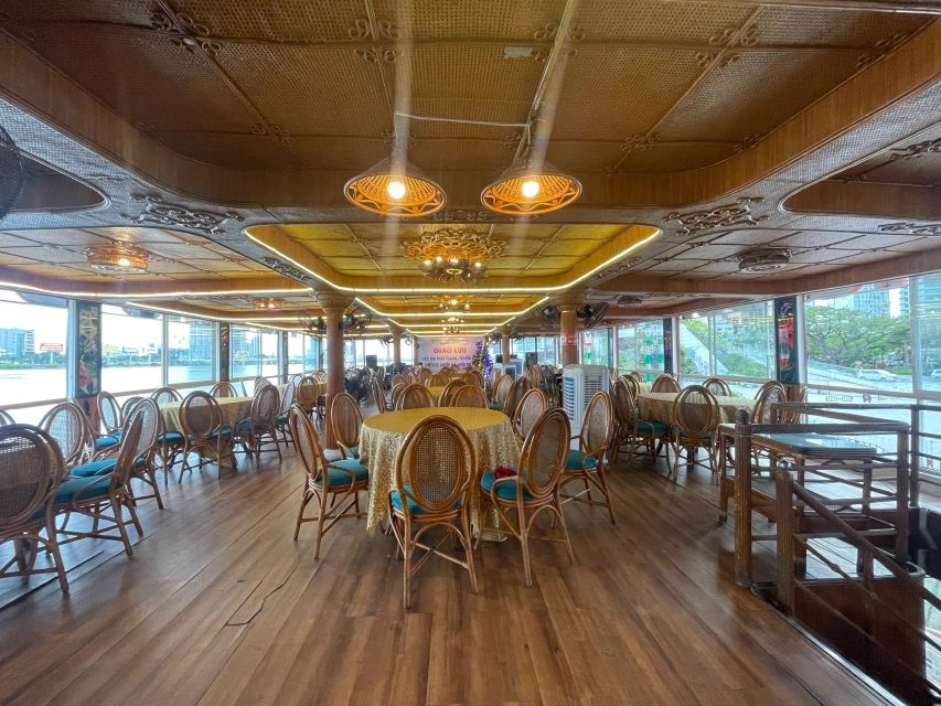 Da Nang: Han River Night Boat Trip with Show on Weekends - What this $6 Han River cruise actually offers