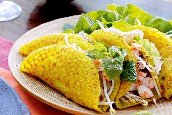 Da Nang Night Foodie Tour City and Han River Cruise By Private - Start with Da Nang food, not sightseeing