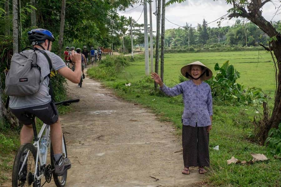 Da Nang or Hoi An: Countryside Bike & Basket Boat Tour - What the $36 price really covers