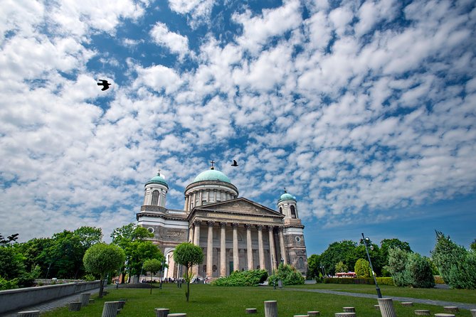Danube Bend: Day trip from Budapest - The Danube boat ride back to Budapest