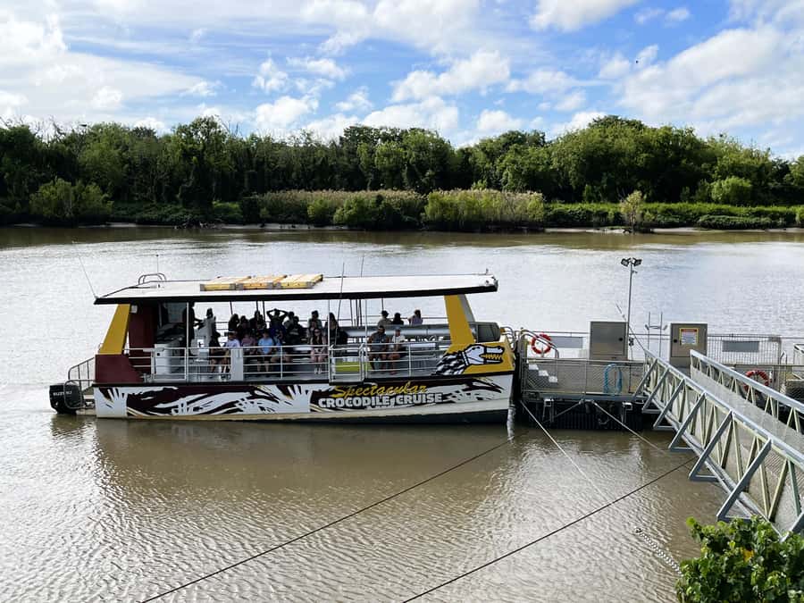 Darwin: Jumping Crocodile River Cruise with Shuttle Bus - Why the jumping crocodile cruise works