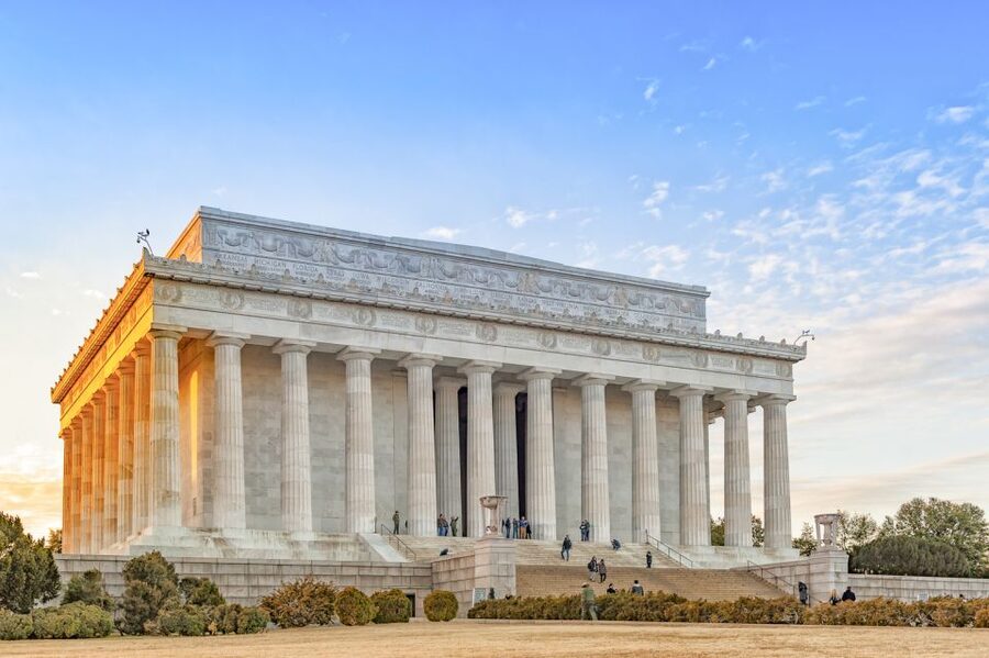 DC City Tour with 10+ Stops, Boat Cruise, Admission Tickets - Who should book this DC tour?