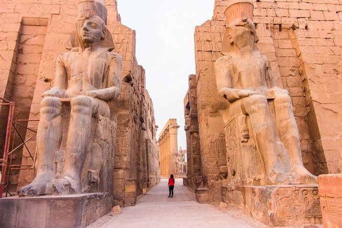 Deluxe 8 days 7 nights on the Nile - Day 2: pyramids, Sphinx, and the Egyptian Museum
