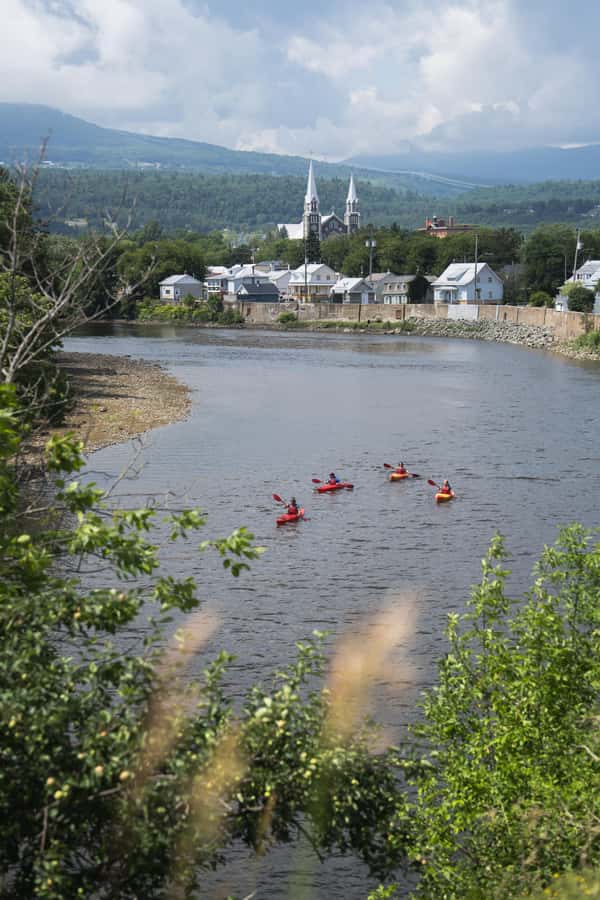 Descent of the Gouffre River in Baie-St-Paul, Charlevoix - La Familiale - From the base to the river launch