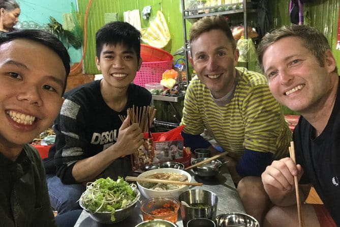 Dinner Cruise & Music Folk Song on the Perfume River in Hue - The lantern ceremony and its quiet meaning