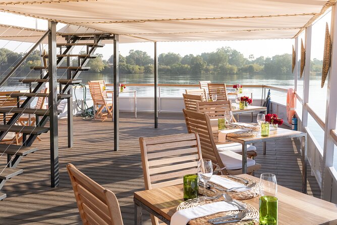 Dinner Cruise on the Zambezi River - At a glance: what makes this cruise worth considering