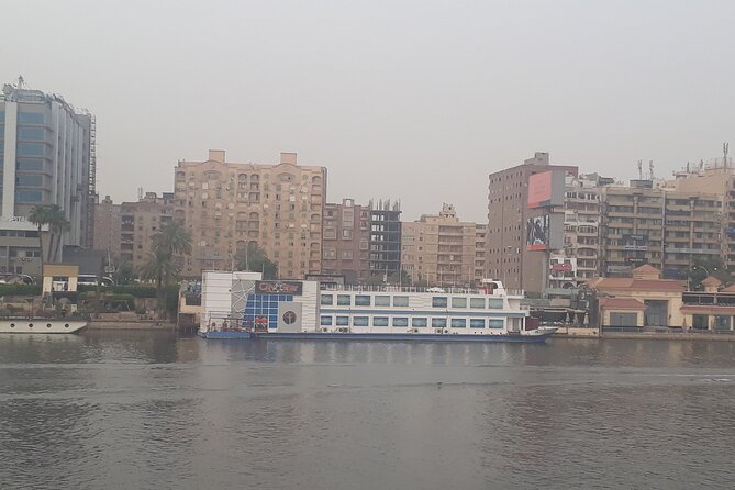 Dinner Nile cruse in Cairo at Night - What your guide adds to the evening