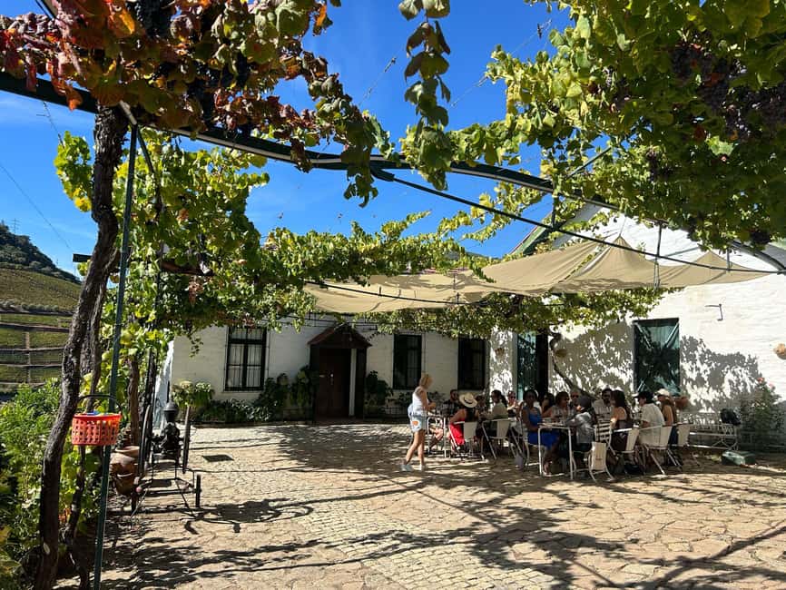 Douro Valley: Half-Day, with 1 winery & 1-h boat tour - Seeing the Douro from Pinhão by boat