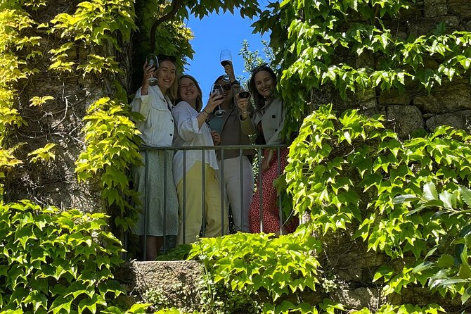 Douro Valley Tour - 3 Wine tastings, Lunch & river Cruise - Short photo stops through the Douro hills