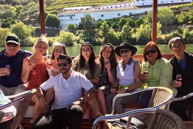 Douro Valley Tour: Wine Tasting, Cruise and Lunch from Porto - The guides shape the mood of the day