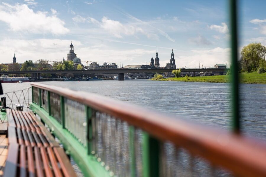Dresden: River Sightseeing Boat Cruise - What the commentary adds