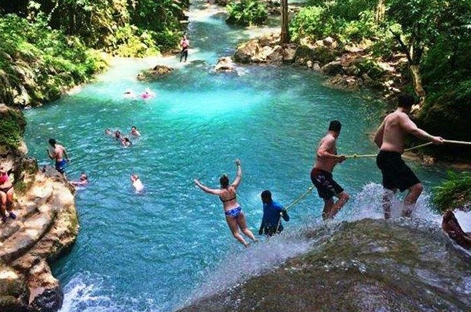 Dunn's River Falls and Blue Hole Private Tour from Ocho Rios - Climbing Dunn’s River Falls Near Ocho Rios