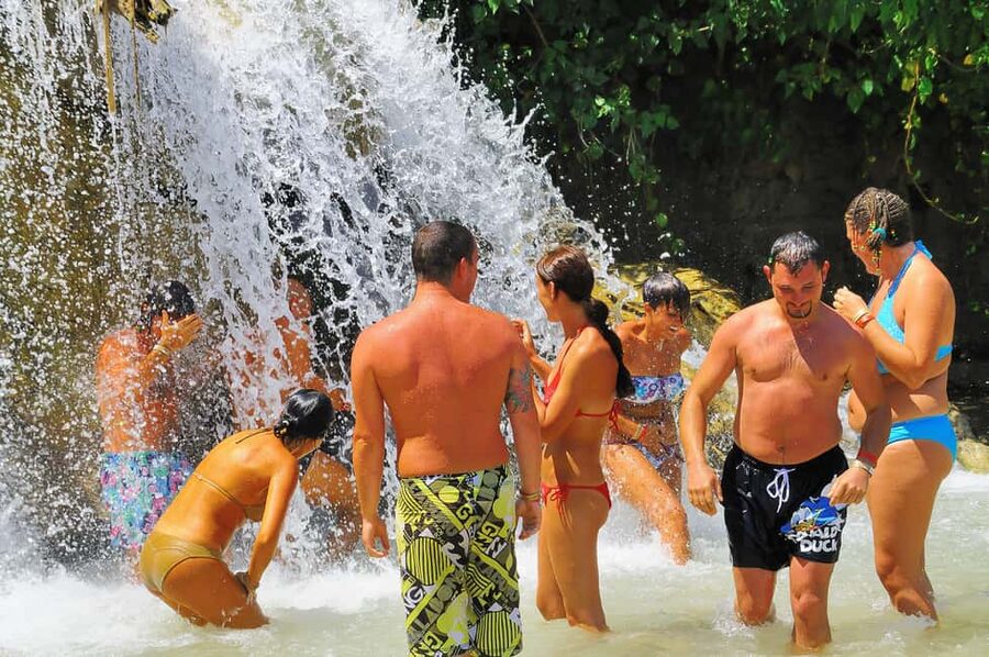 Dunn's River Falls, Bob Marley 9 Mile - Optional Lagoon Tour - Should you book it?