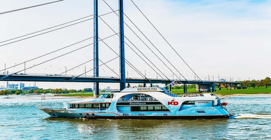 Düsseldorf: City Sightseeing Cruise on the Rhine - Who will enjoy this Düsseldorf cruise most