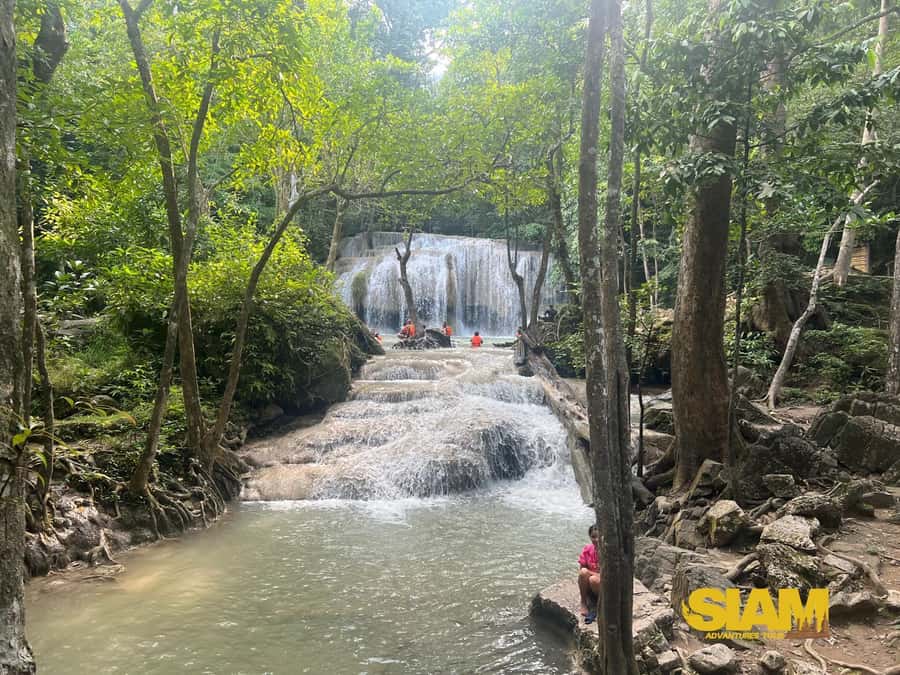 Erawan Waterfall, River Kwai & Railway Tour : From Bangkok - The long road from Bangkok to Kanchanaburi