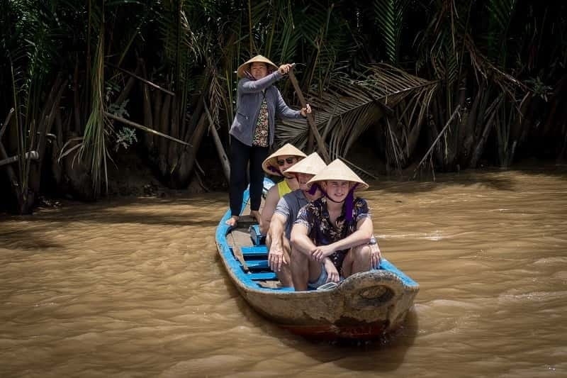 Essential Mekong Delta: Highlight Tour from Ho Chi Minh City - The Tan Thach sampan ride