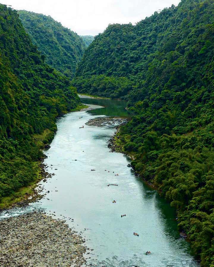 Fiji: River Tubing Adventure with Lunch - Longboat travel into the highlands