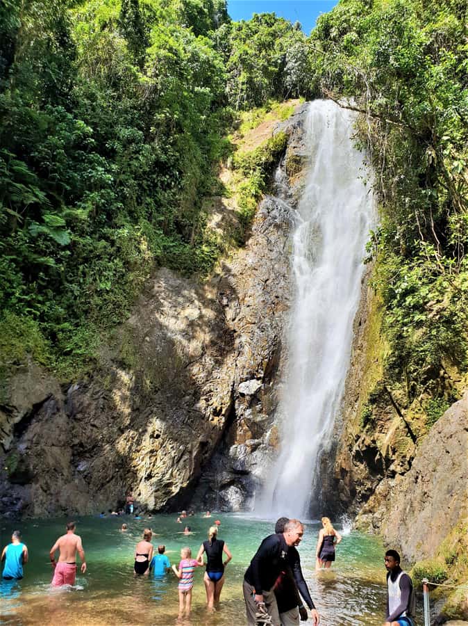 Fiji: River Tubing Adventure with Lunch - The road from the resort coast to Navua