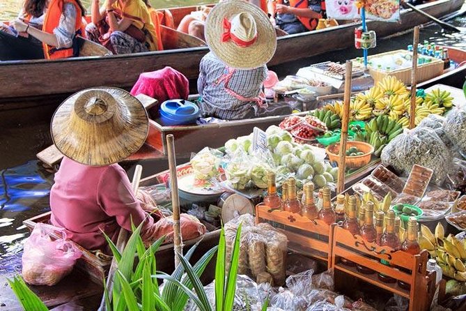 Floating Markets and Bridge on River Kwai Tour from Bangkok - The long road to Kanchanaburi