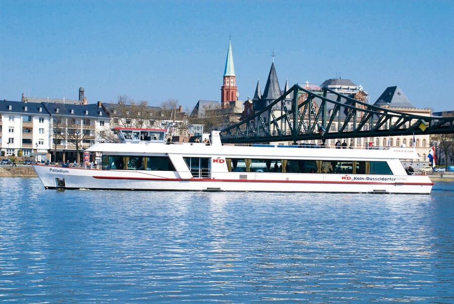 Frankfurt: 1-Hour Panorama Boat Cruise on the river Main - The one-hour route and what you see